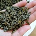 loose green tea leaves