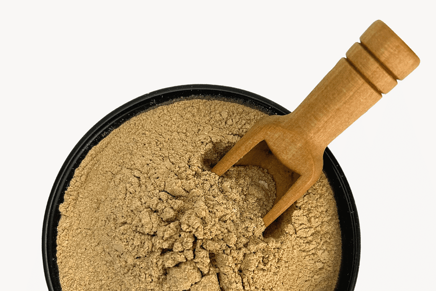 ashwagandha root and powder